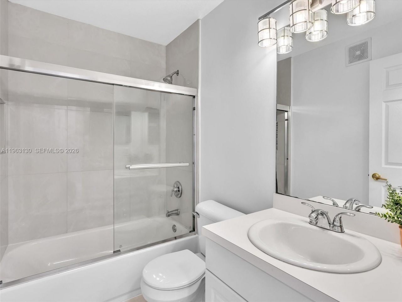 2237 NW 171st Ter, Pembroke Pines, FL 33028 Photo