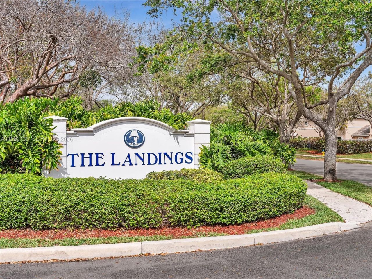 2237 NW 171st Ter, Pembroke Pines, FL 33028 Photo