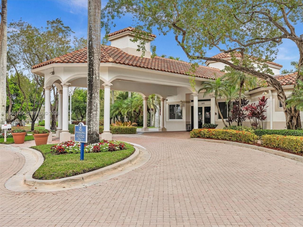 2237 NW 171st Ter, Pembroke Pines, FL 33028 Photo