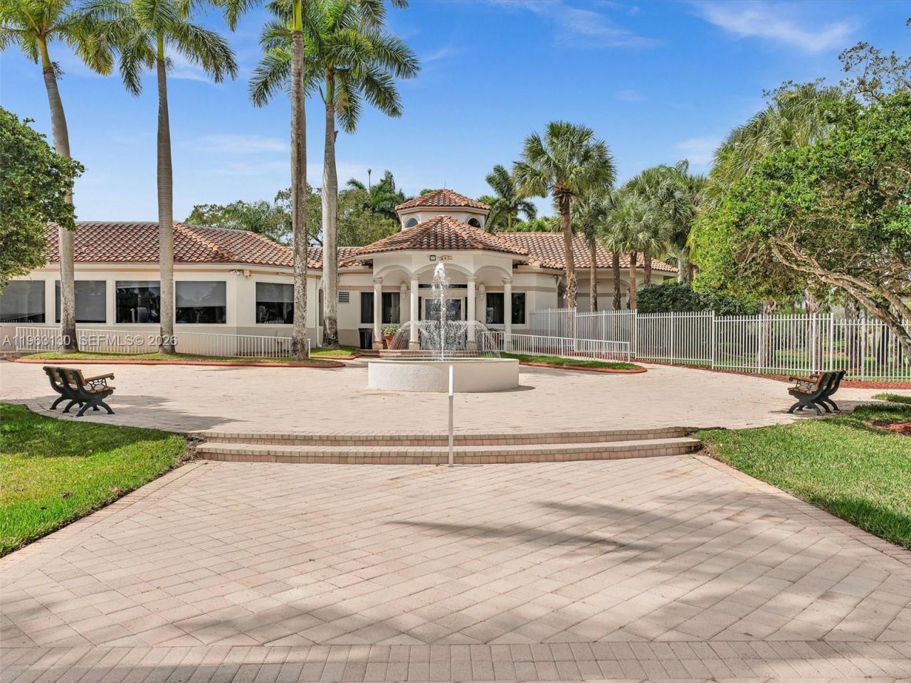 2237 NW 171st Ter, Pembroke Pines, FL 33028 Photo