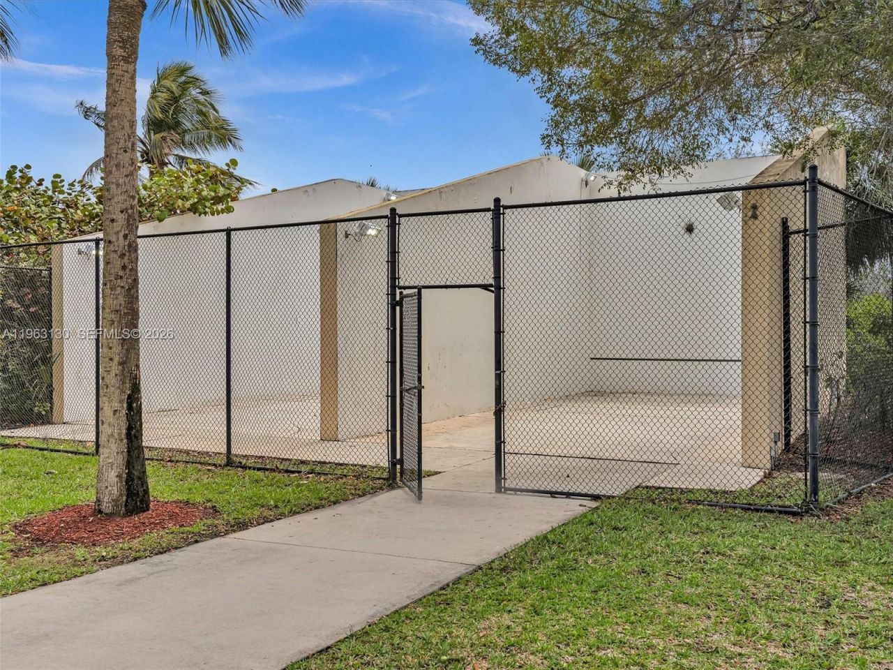 2237 NW 171st Ter, Pembroke Pines, FL 33028 Photo