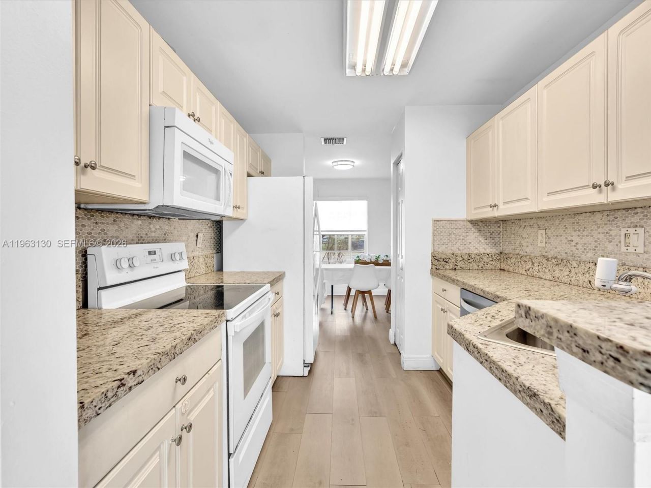 2237 NW 171st Ter, Pembroke Pines, FL 33028 Photo