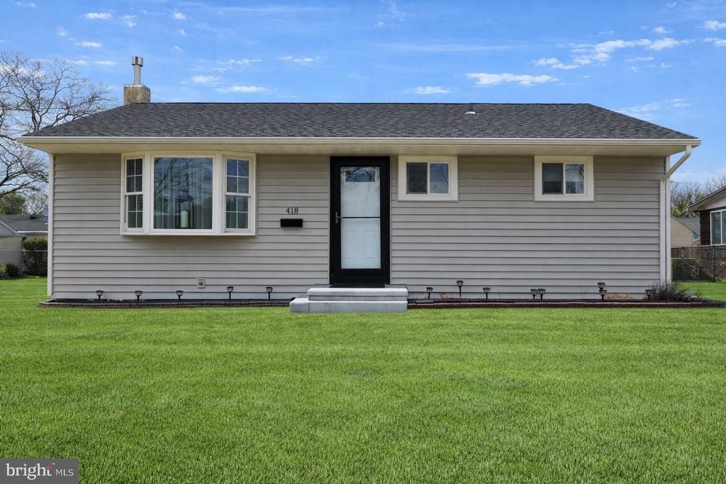 418 Perkins Lane, Delanco, NJ 08075 Main Photo