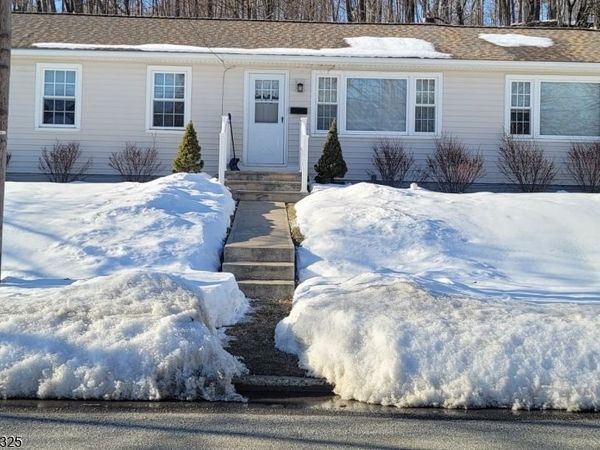 102 Merriam Ave, Unit 3, Newton, NJ 07860