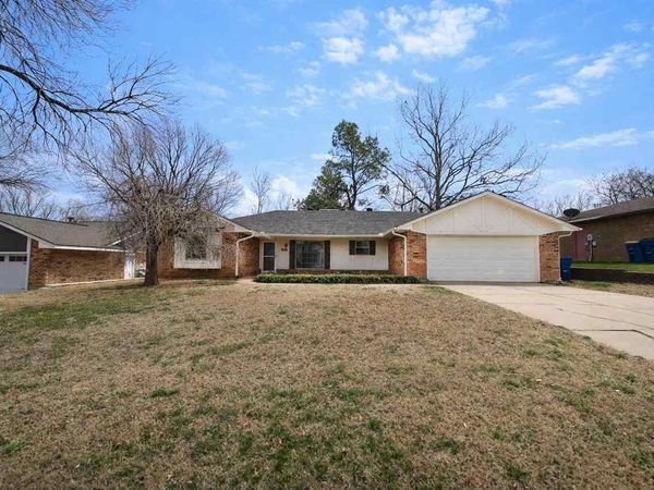 3915 W Westbrook Drive, Stillwater, OK 74074