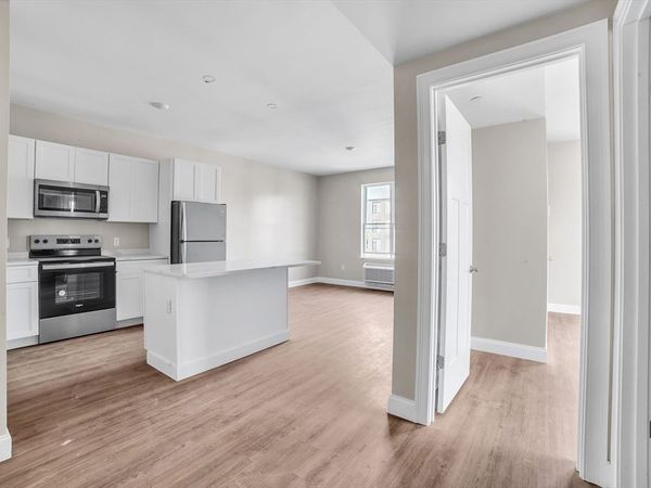 127 Centre St, Unit 501, Brockton, MA 02302