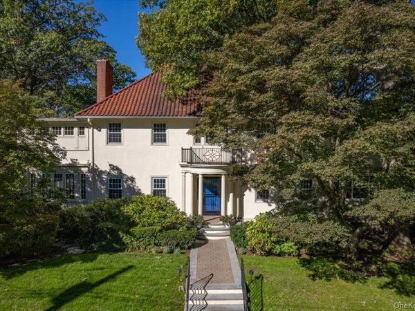 115 Cliff Avenue, Pelham, NY 10803