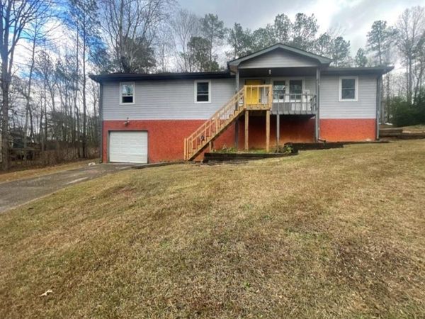 8855 Daerwater Drive, Winston, GA 30187