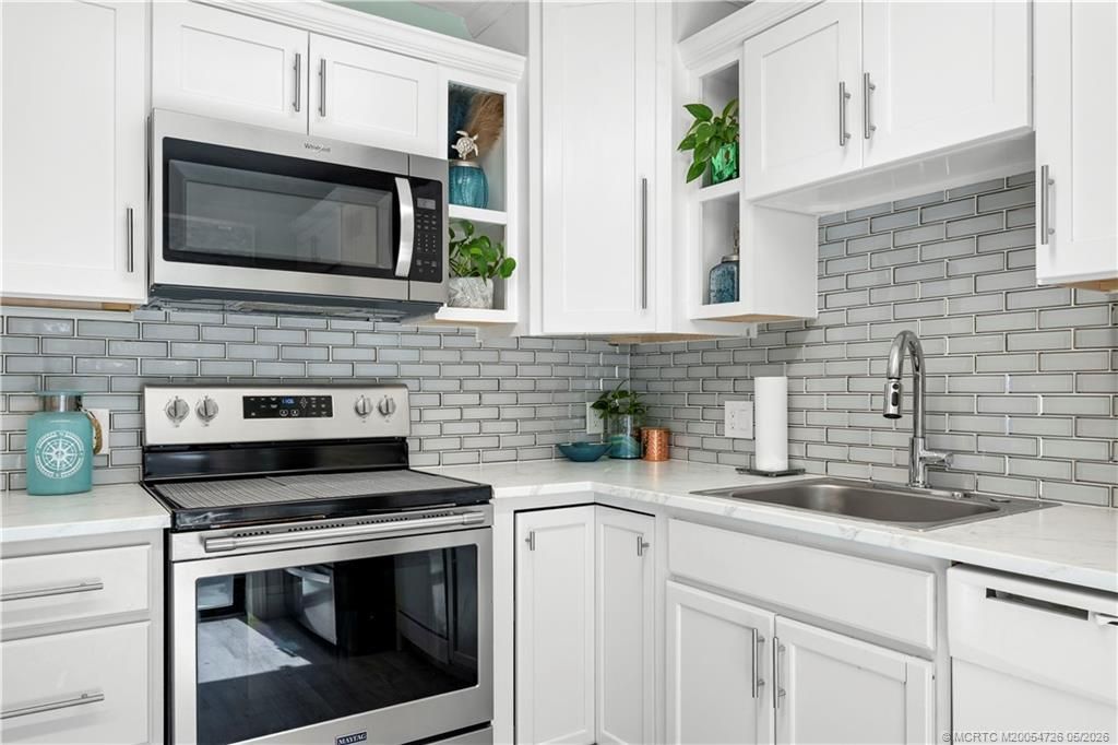 6057 SE Riverboat Drive, Stuart, FL 34997 Photo