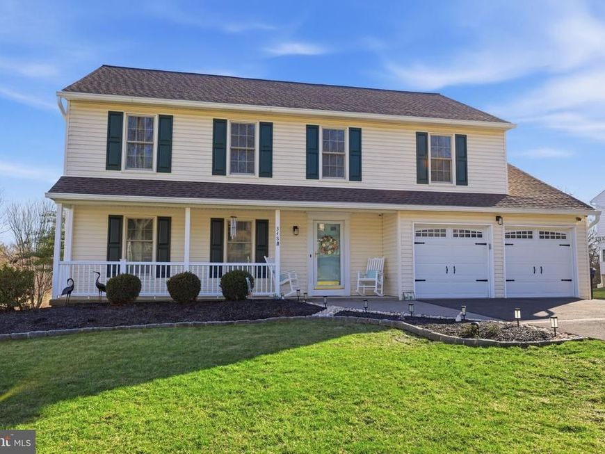 348 Burgundy Lane, Newtown, PA 18940 Main Photo