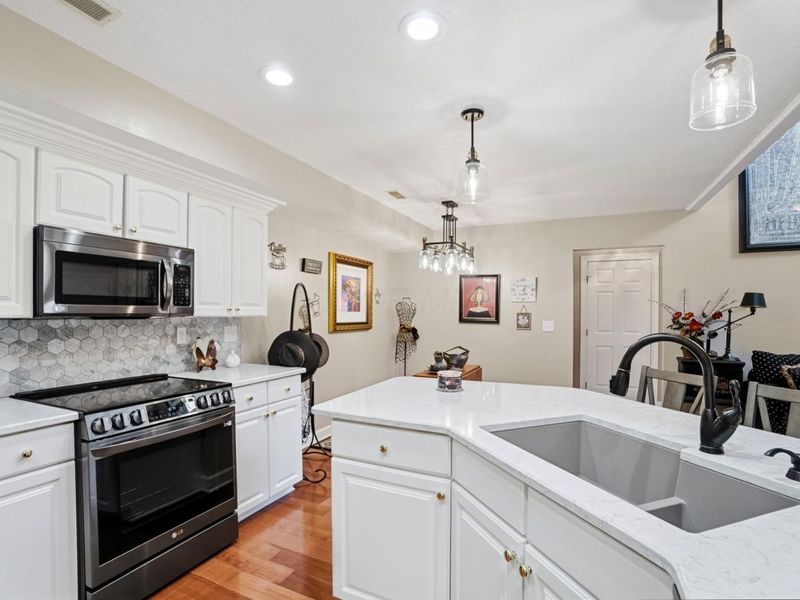 82 Stonington Circle, Newark, OH 43055 Photo 12