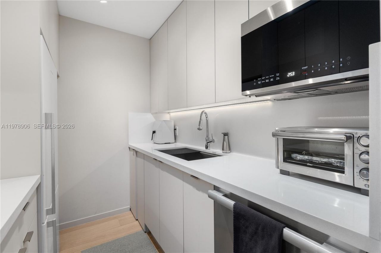 3 Island Ave , Unit 08L, Miami Beach, FL 33139 Photo