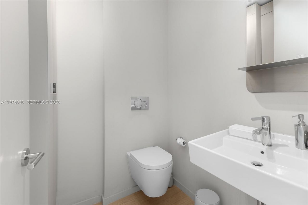 3 Island Ave , Unit 08L, Miami Beach, FL 33139 Photo