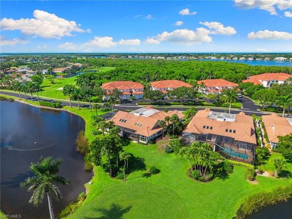 4753 Yacht Harbor DR, NAPLES, FL 34112