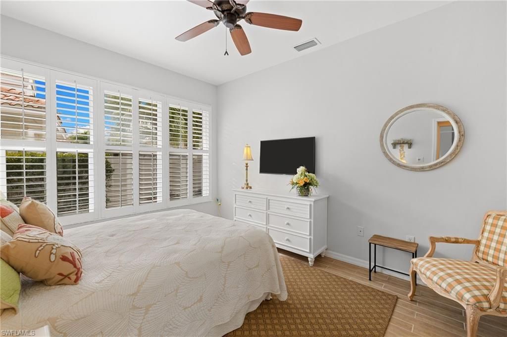 4753 Yacht Harbor Dr, Naples, FL 34112 Photo