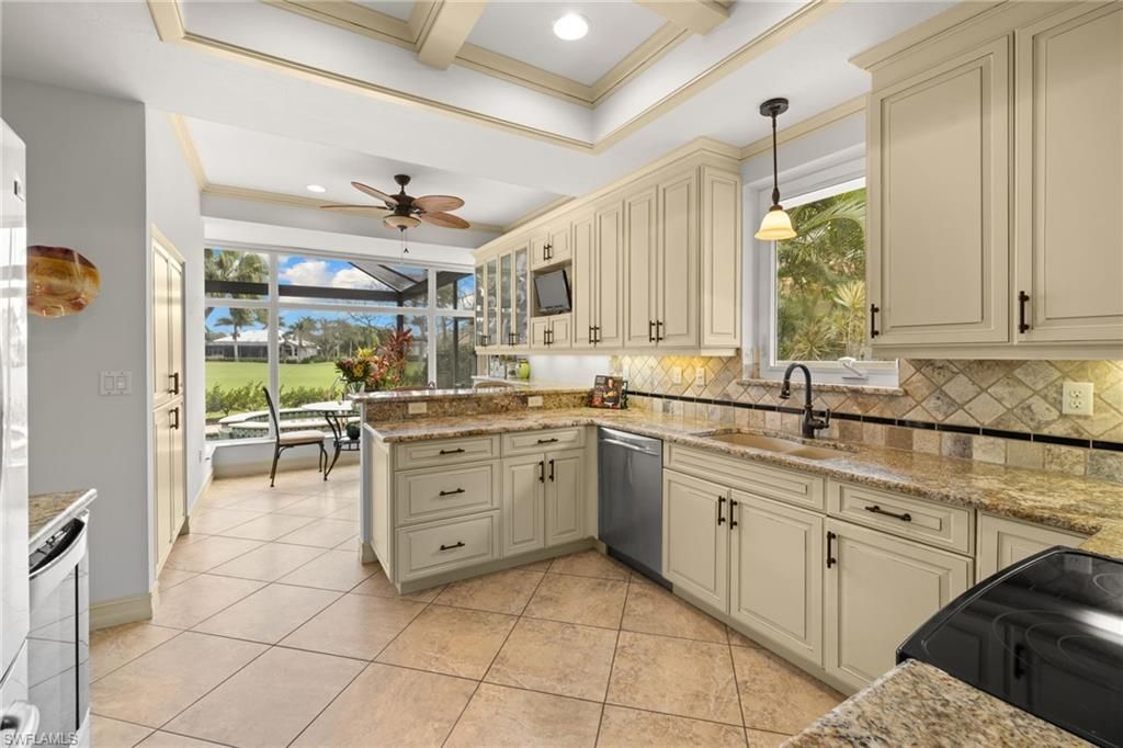 4753 Yacht Harbor Dr, Naples, FL 34112 Photo