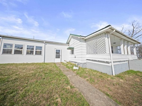 481 Barger Hill, Kenova, WV 25704