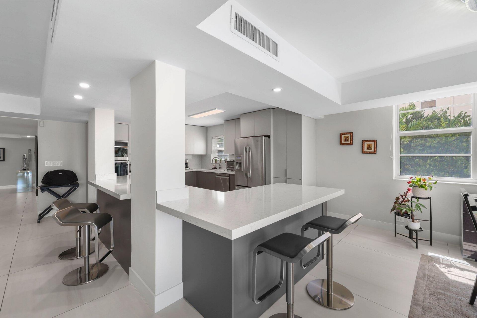 10180 W Bay Harbor Drive, Unit 2a, Bay Harbor Islands, FL 33154 Photo