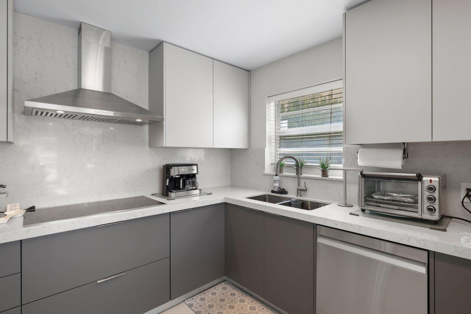 10180 W Bay Harbor Drive, Unit 2a, Bay Harbor Islands, FL 33154 Photo