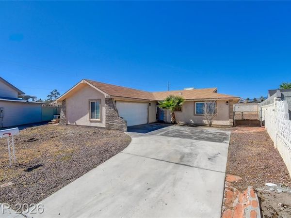 1032 Alan Shepard Street , Las Vegas, NV 89145