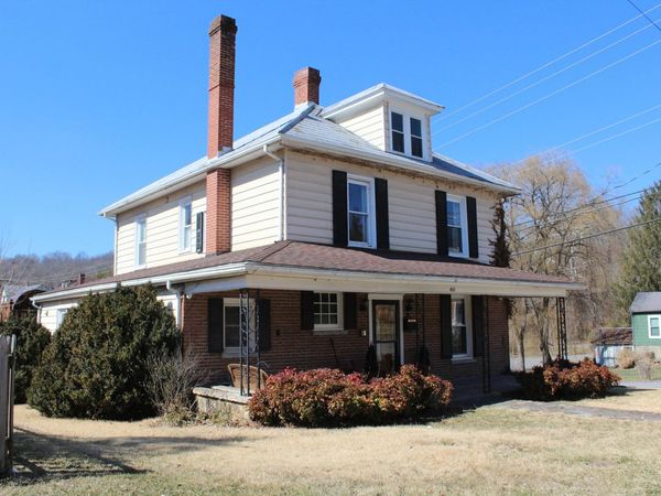 399 Pocahontas, Ronceverte, WV 24970