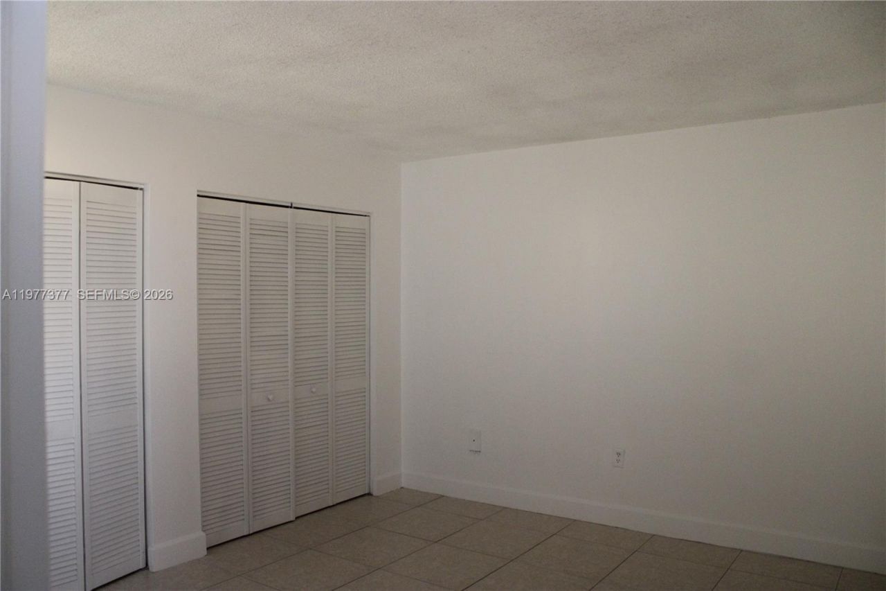 9410 W Flagler St, Unit 413, Miami, FL 33174 Photo