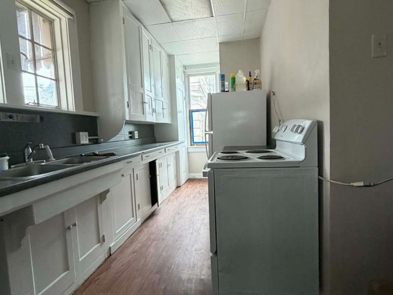 1015 W Washington Street, Sandusky, OH 44870 Photo 2