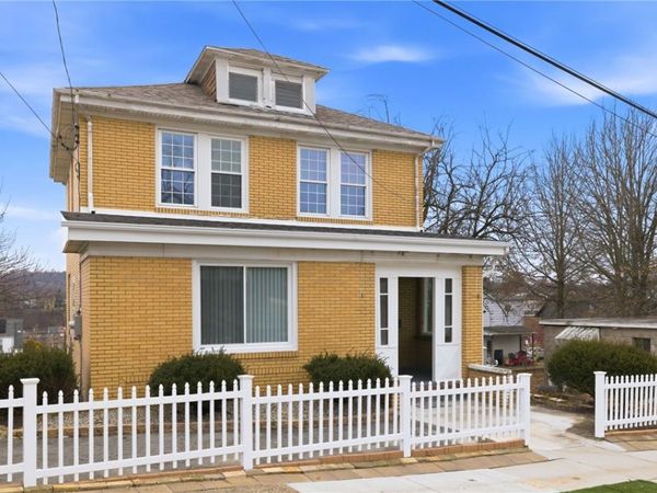 501 6th Ave, Carnegie, PA 15106