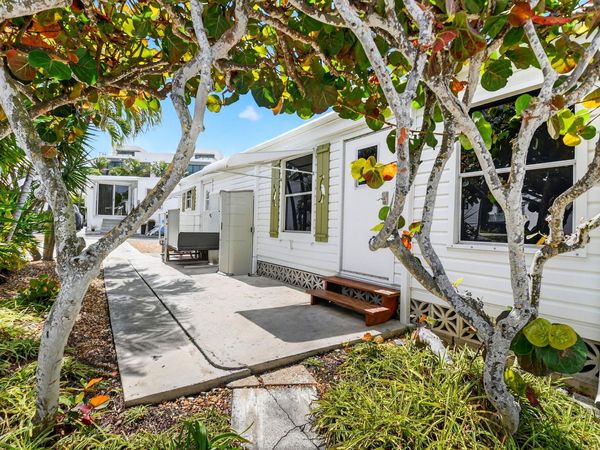 5 Cedar Drive, Unit Cd-5, Briny Breezes, FL 33435