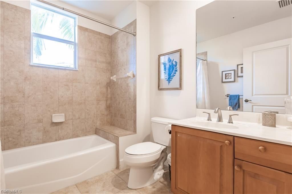 572 11th Ave S, Unit 2, Naples, FL 34102 Photo