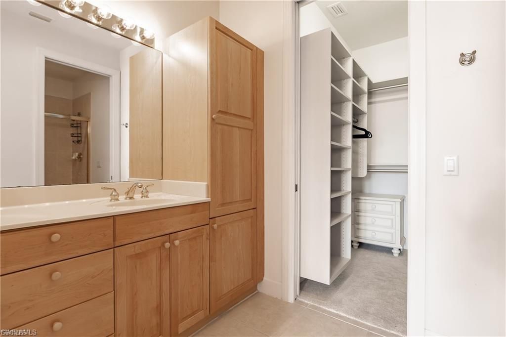 572 11th Ave S, Unit 2, Naples, FL 34102 Photo