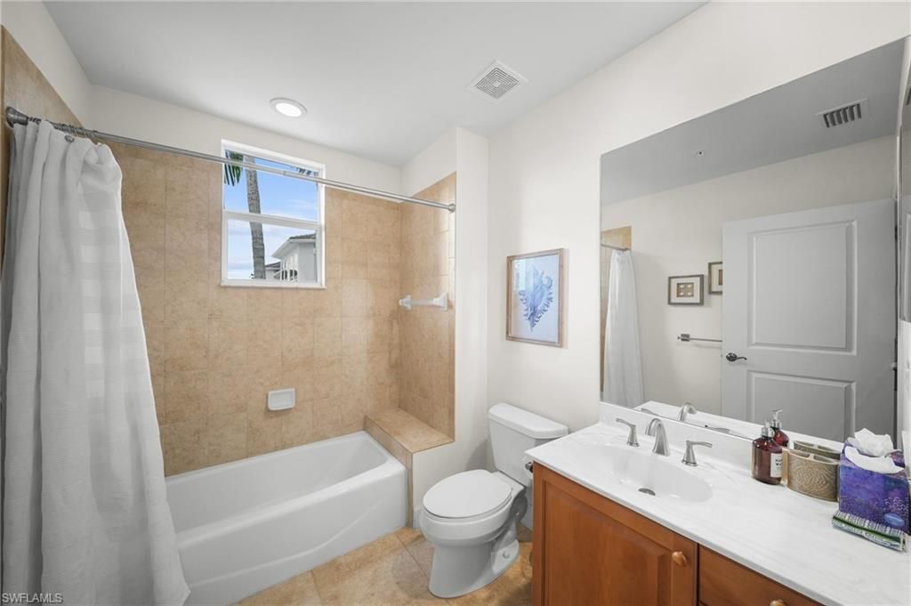 572 11th Ave S, Unit 2, Naples, FL 34102 Photo