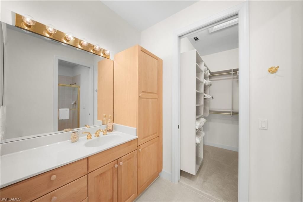 572 11th Ave S, Unit 2, Naples, FL 34102 Photo