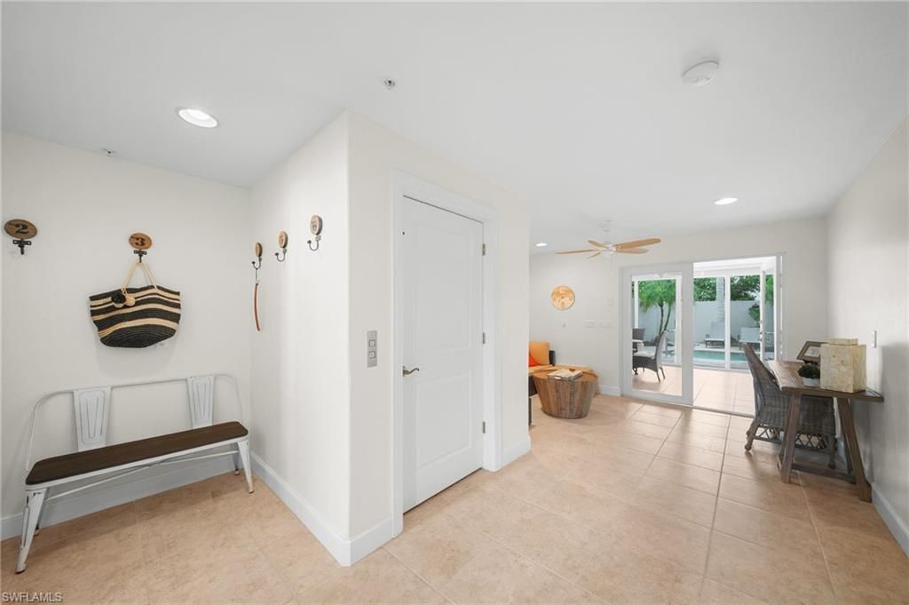 572 11th Ave S, Unit 2, Naples, FL 34102 Photo