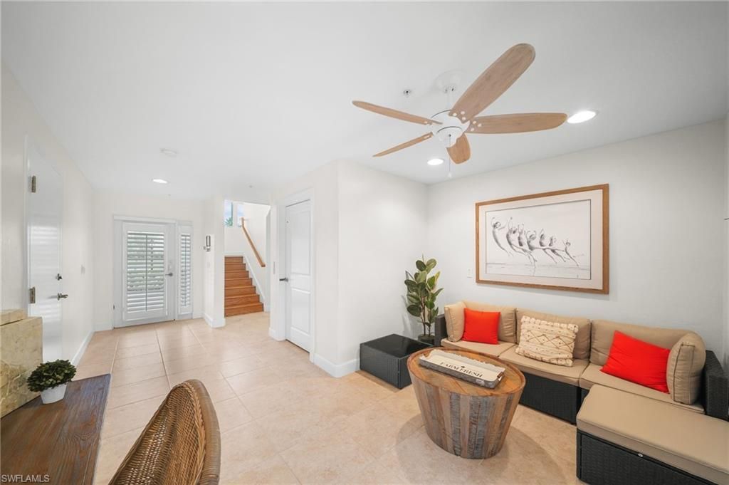 572 11th Ave S, Unit 2, Naples, FL 34102 Photo