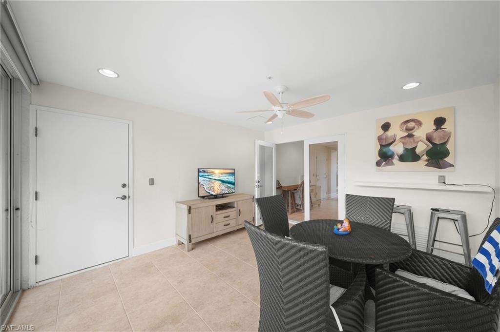 572 11th Ave S, Unit 2, Naples, FL 34102 Photo