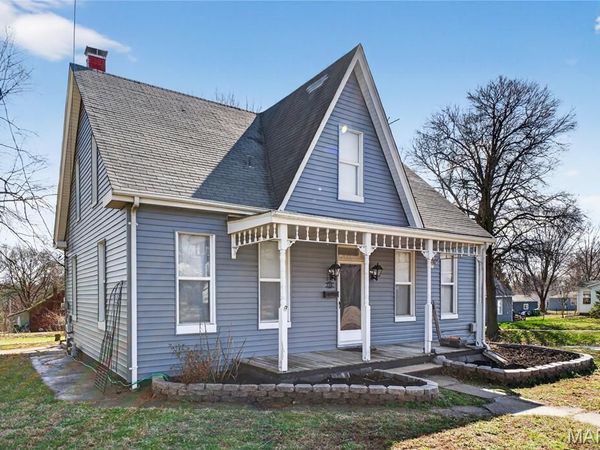 124 S Herman Street, Lebanon, IL 62254