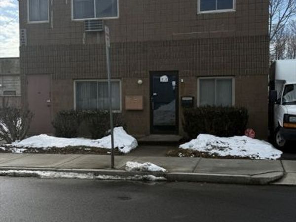 12A Hammond St, Unit A, Waltham, MA 02451