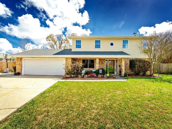 924 Eagle Dr, Houma, LA 70364