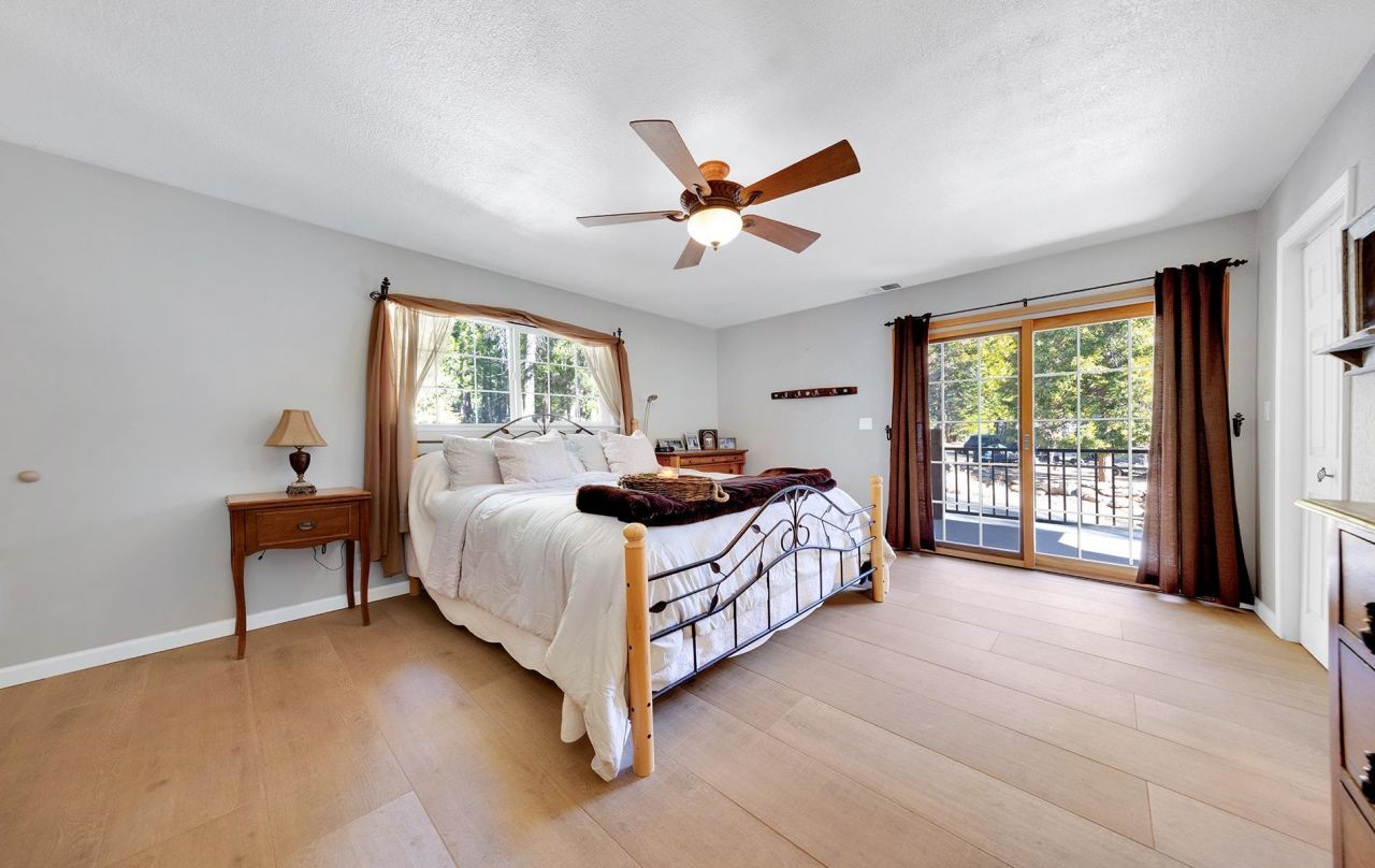 6878 Almanor Lake Estates Drive, Lake Almanor, CA 96137 Photo