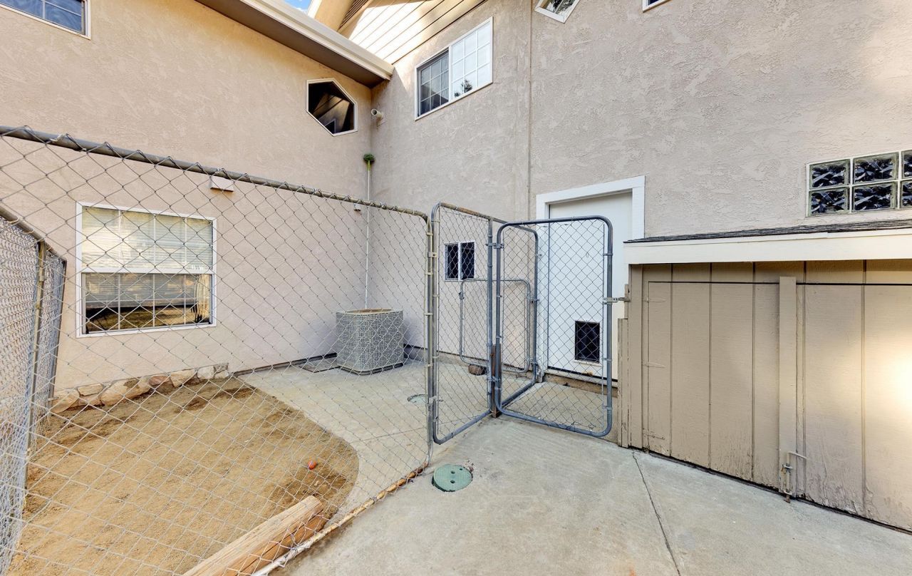 6878 Almanor Lake Estates Drive, Lake Almanor, CA 96137 Photo