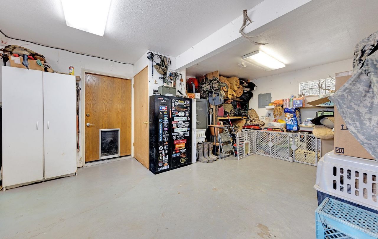 6878 Almanor Lake Estates Drive, Lake Almanor, CA 96137 Photo