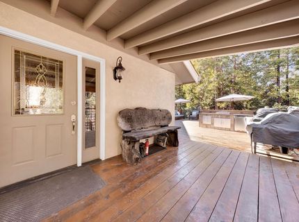 6878 Almanor Lake Estates Drive, Lake Almanor, CA 96137 Photo