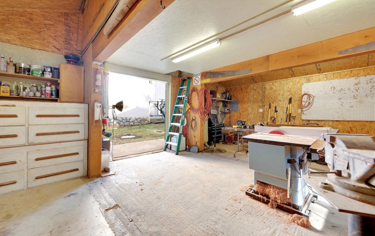 6878 Almanor Lake Estates Drive, Lake Almanor, CA 96137 Photo