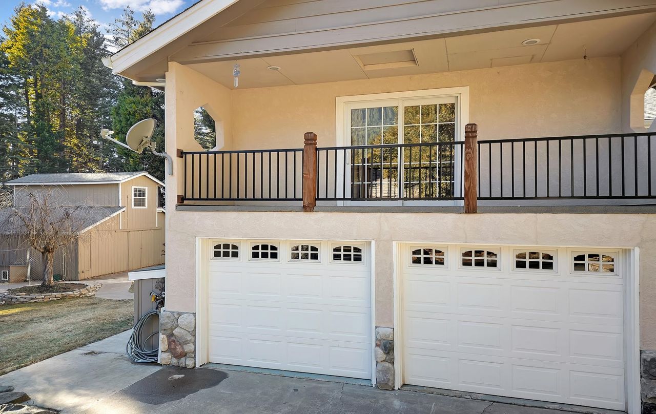 6878 Almanor Lake Estates Drive, Lake Almanor, CA 96137 Photo