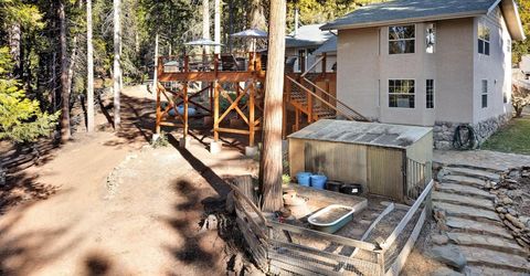 6878 Almanor Lake Estates Drive, Lake Almanor, CA 96137 Photo
