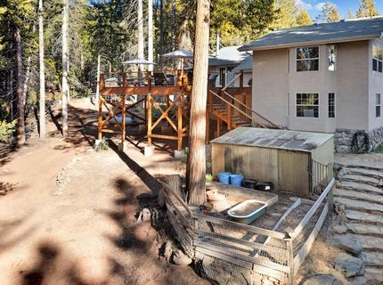 6878 Almanor Lake Estates Drive, Lake Almanor, CA 96137 Photo