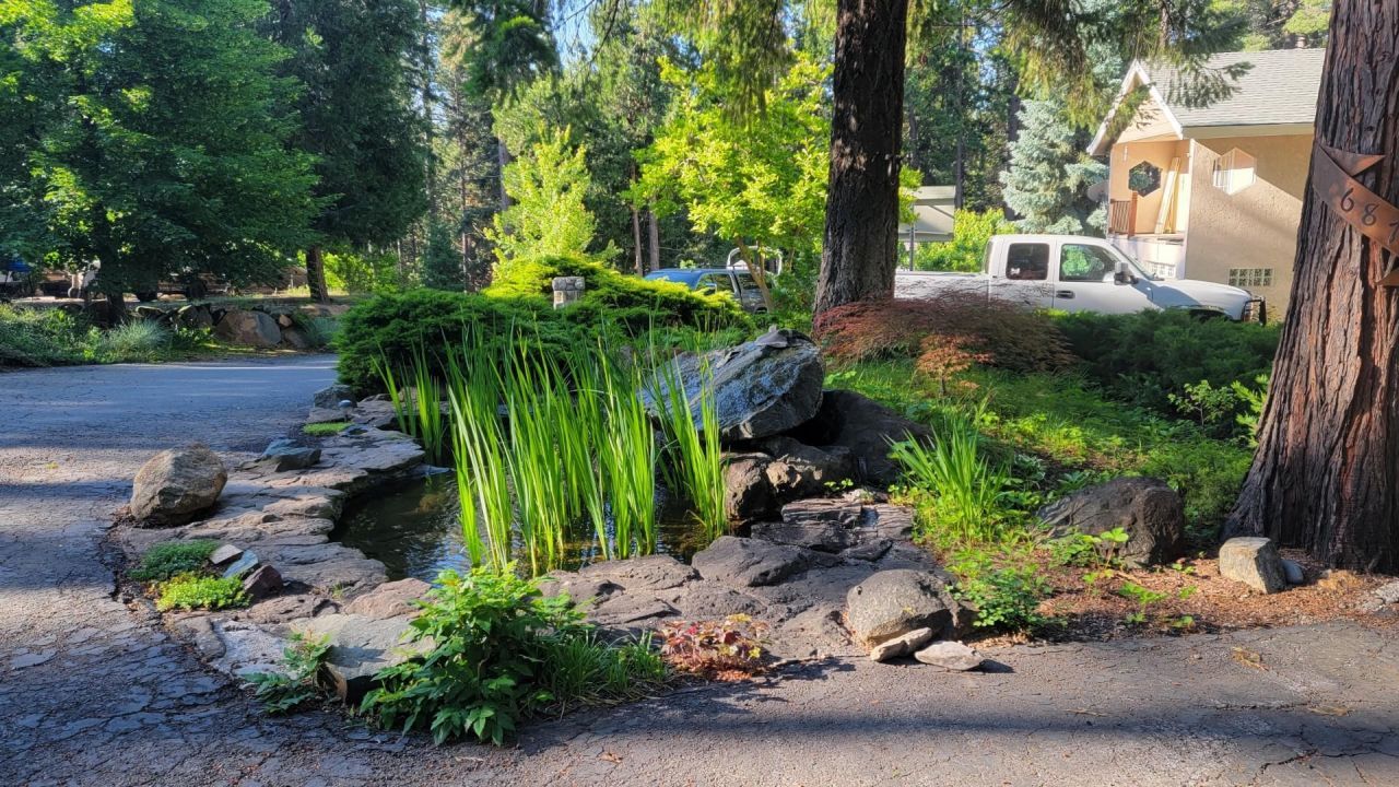 6878 Almanor Lake Estates Drive, Lake Almanor, CA 96137 Photo