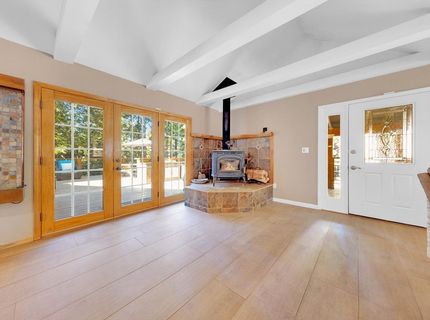 6878 Almanor Lake Estates Drive, Lake Almanor, CA 96137 Photo