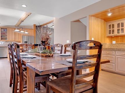 6878 Almanor Lake Estates Drive, Lake Almanor, CA 96137 Photo